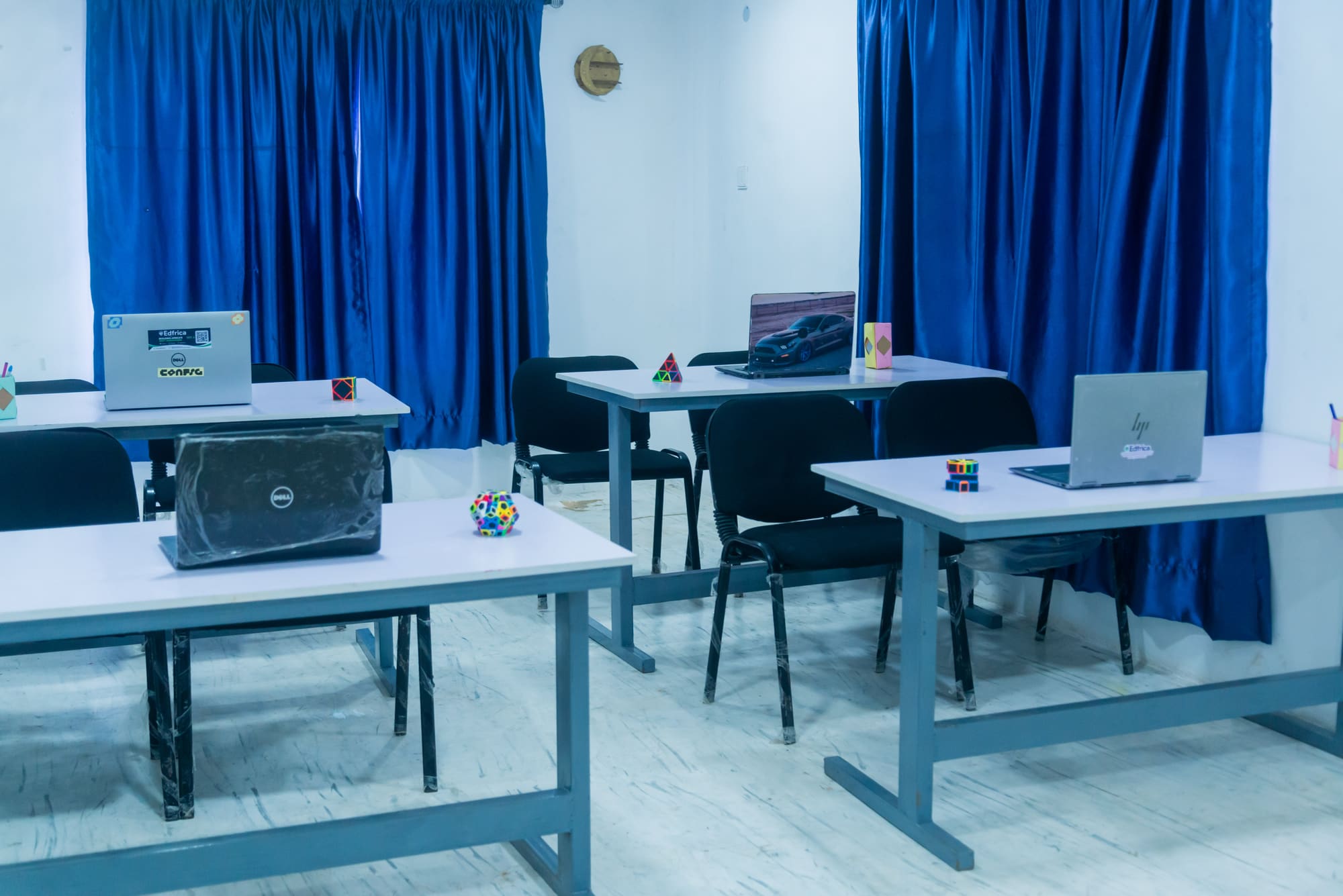 Entrepreneurs and innovators collaborating in the Edfrica Hub's co-working space