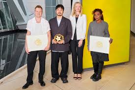 Call for Applications: LVMH Prize for Young Fashion Designers ( Up To 400,000 Euro)