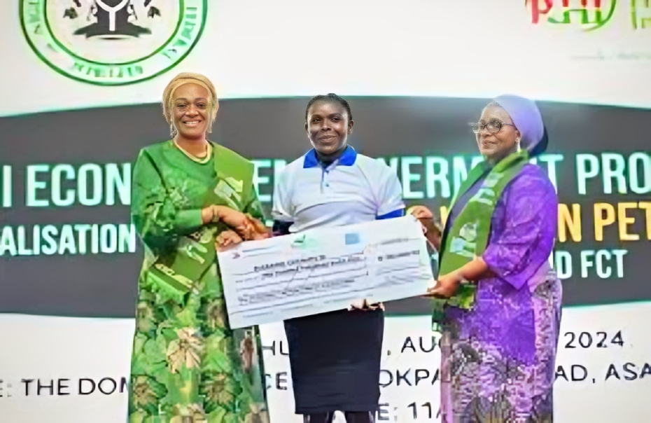500 Women Receive ₦25 Million Business Grants from First Lady Oluremi Tinubu and Tony Elumelu Foundation